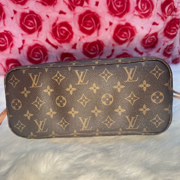 Louis Vuitton neverful pm size monogram - Picture 6 of 13